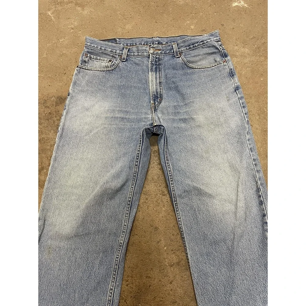 Levis 550‎ Jeans Mens 36x30 Light Wash Blue Relaxed Tapered Zip Fly Distressed